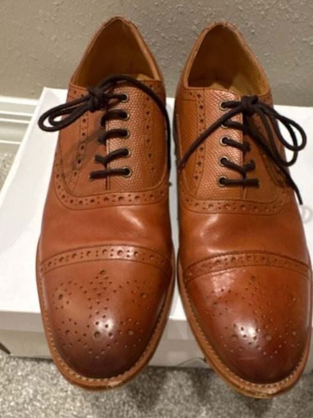 Warfield & Grand Men's Leather Cap-Toe Brogue Oxford Dress Shoes